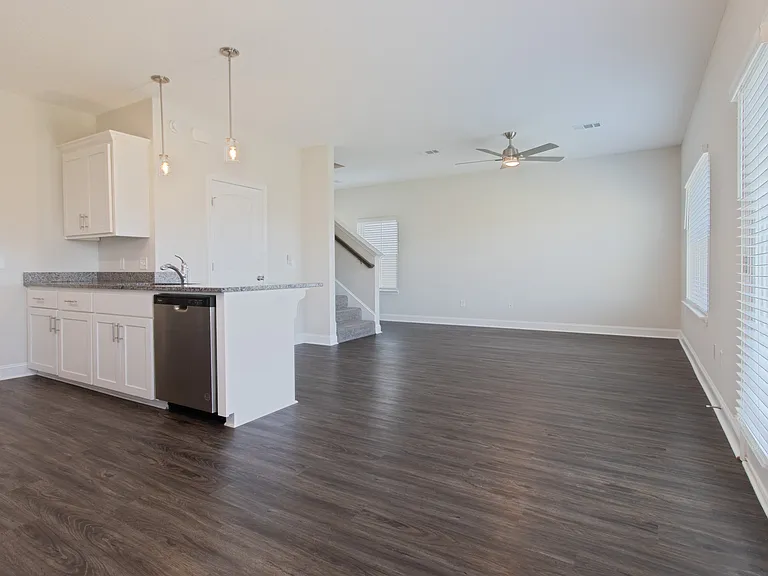 767 Abode Ave — Photo 7