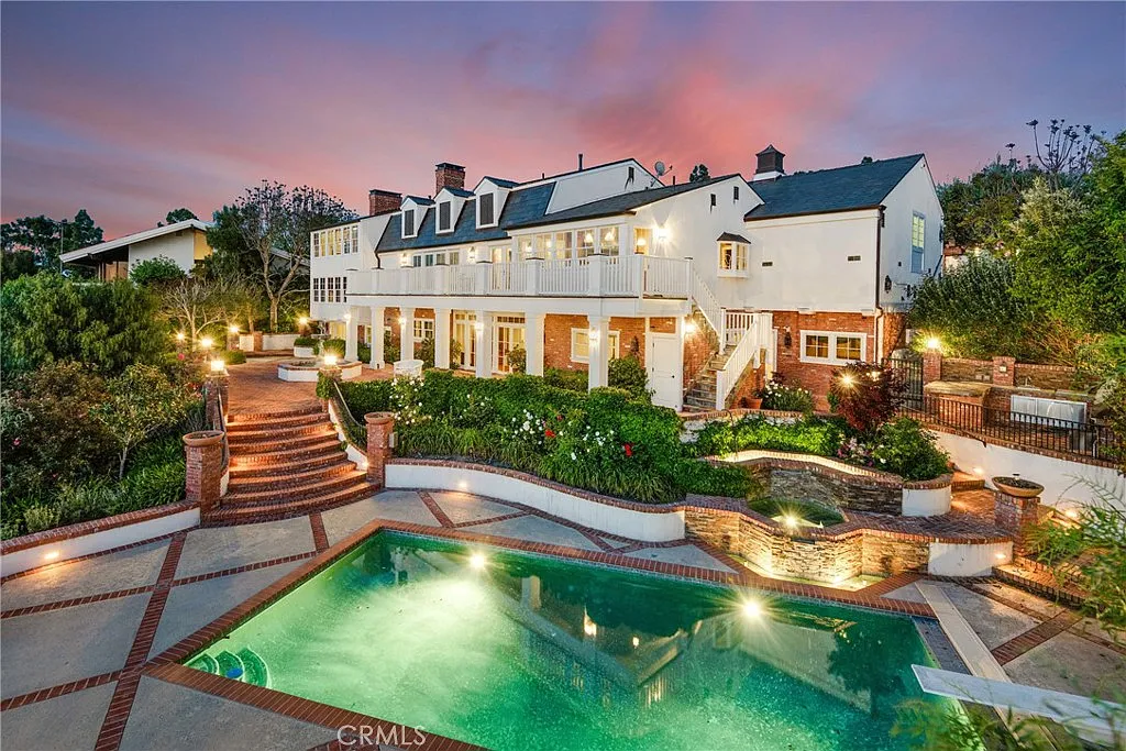 5 bed, 7.0 bath, 6258 sqft, $15,000 — Photo 1
