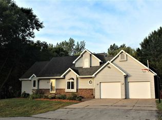 18 Springbrook Cercle Dr, Appleton, WI 54914