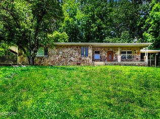 161 Strutt St, Oliver Springs, TN 37840