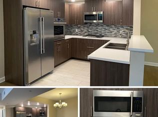 10851 Bloomfield St #107, North Hollywood, CA 91602