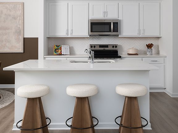 Eastlyn Crossing - Foxglove Interior Image 2