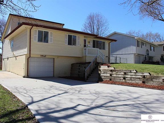 2nd image of 7516 S 76th Ave