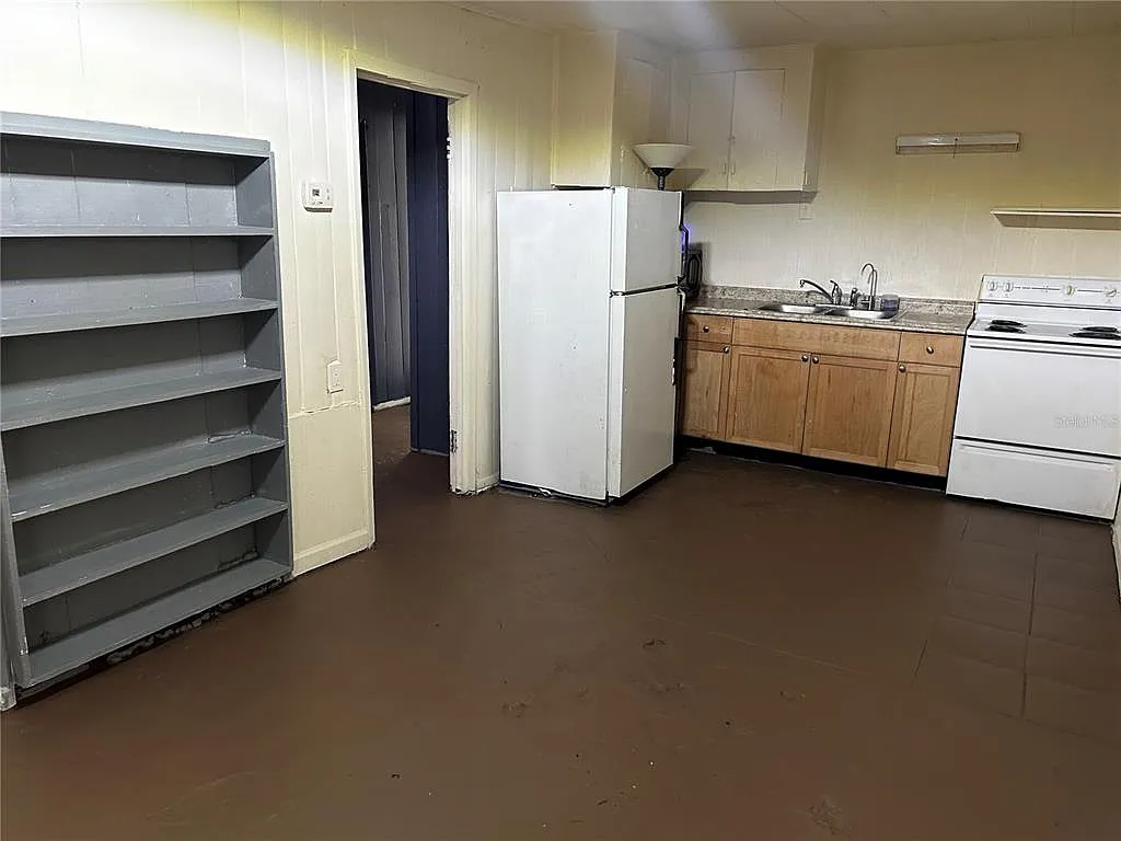 1 bed, 1.0 bath, 700 sqft, $995 — Photo 3