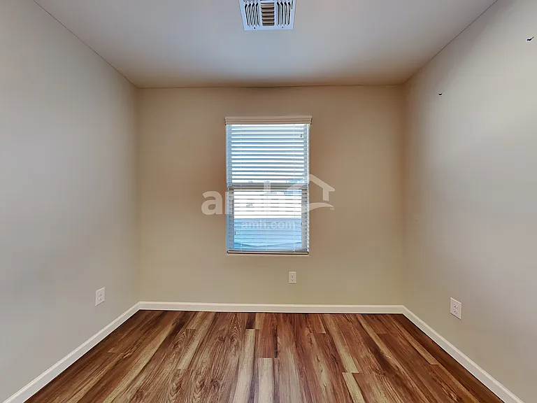 20732 W Thomas Rd — Photo 25