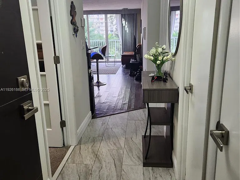 2801 NE 183rd St #310W — Photo 16