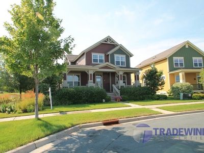 15806 Cobblestone Lake Pkwy, Apple Valley, MN, 55124