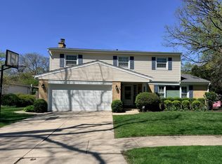 1220 Anthony Ln, Deerfield, IL 60015