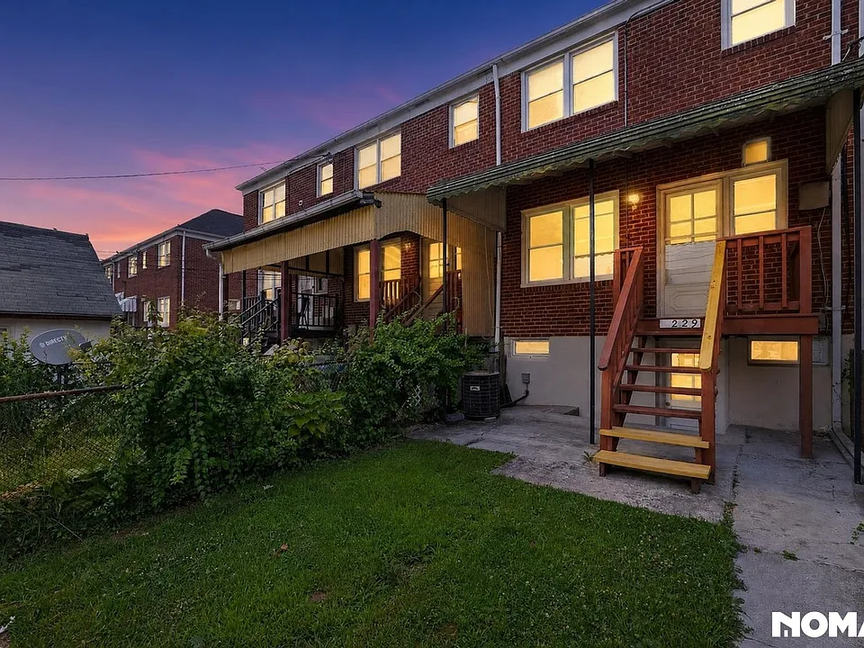 2229 Redthorn Rd