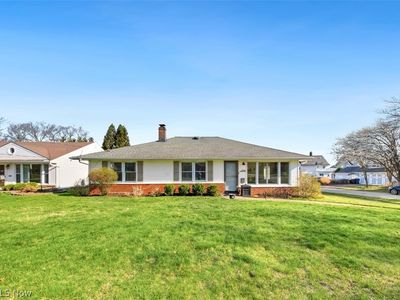 23904 Lake Rd, Bay Village, OH, 44140