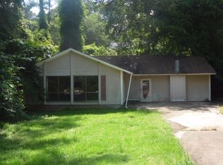 3219 11th Pl, Meridian, MS 39305