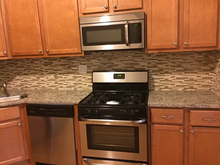 3443 N Halsted St #3C — Photo 2
