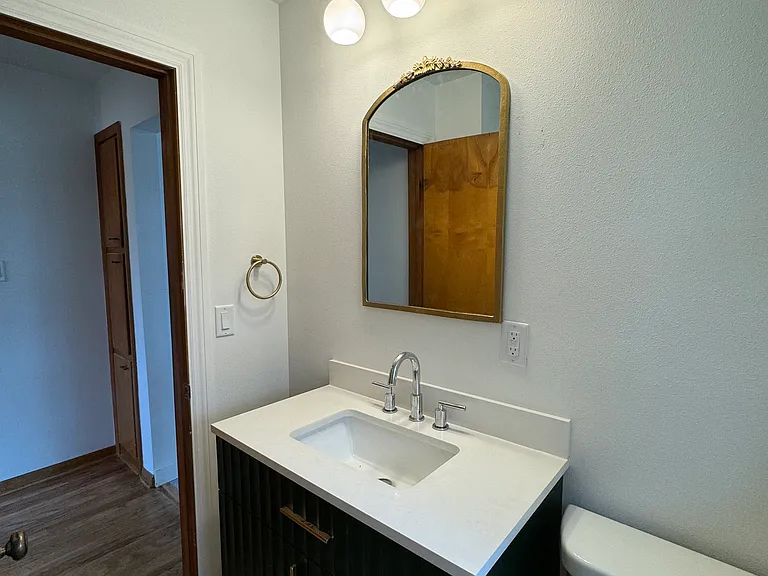 2452-2454 Westover Blvd — Photo 7