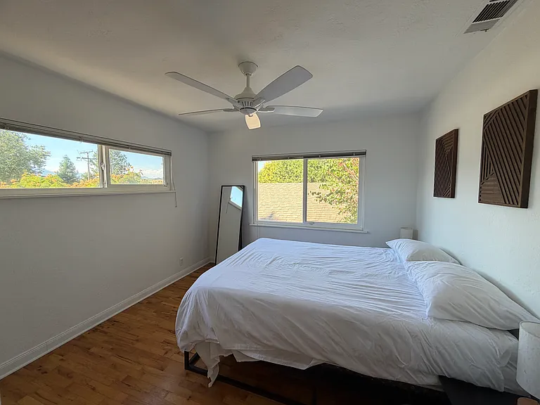 705 Cascade Ct — Photo 8