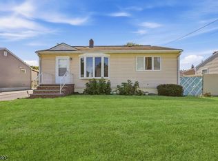 25 Corsi Rd, Bloomfield, NJ 07003