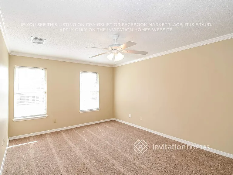 9044 Camshire Dr — Photo 12