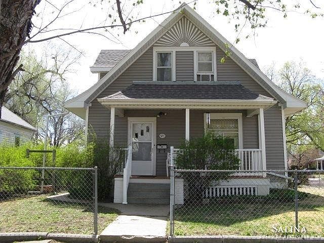 1st image of 425 Charles St