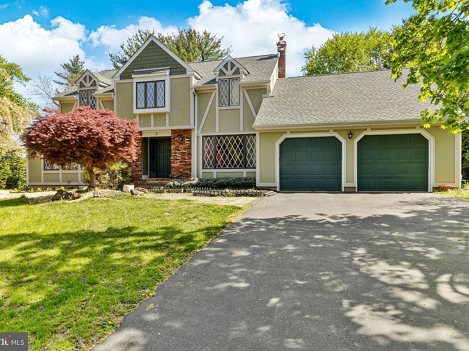 2nd image of 6 Laurel Wood Dr