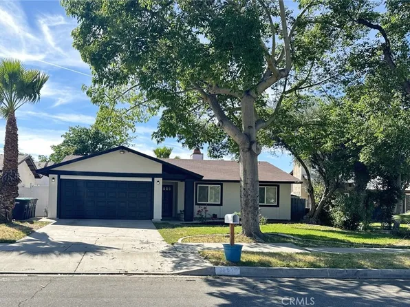 1161 Blue Ridge Ln, Colton, CA 92324