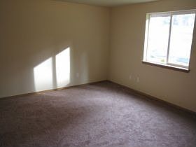 5th image of 8421 Picea Ct SE