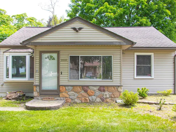 21110 Van Buren St, Southfield, MI 48033