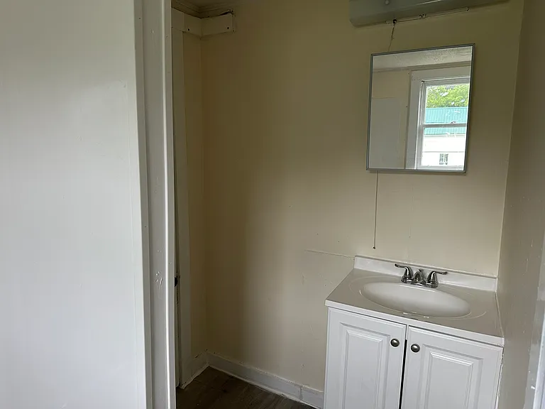 7 Stone St #3 — Photo 14