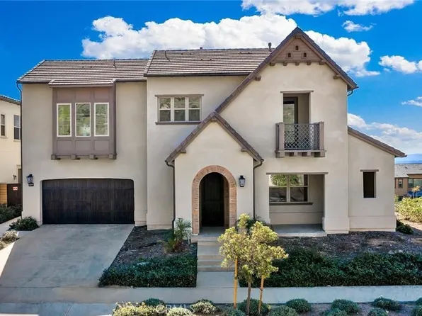 700 E Camellia Way, Azusa, CA 91702