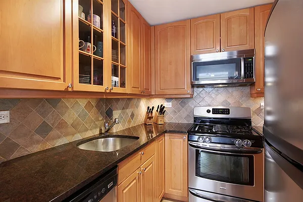 Sold by Corcoran | media 2