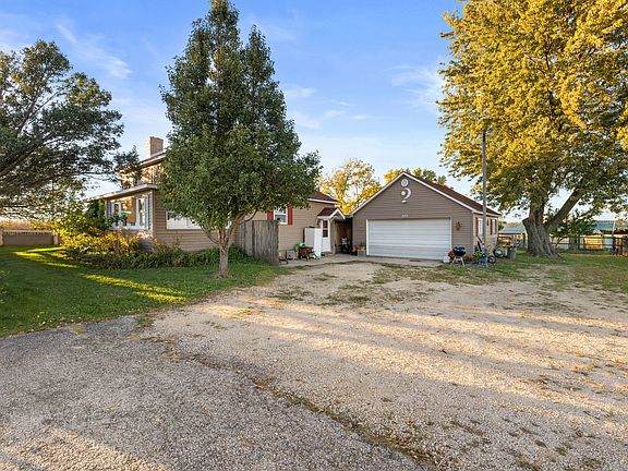 3rd image of 30082 Holly Rd