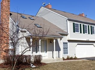 2S739 Grove Ln, Warrenville, IL 60555