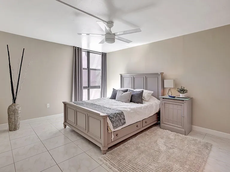 1101 River Reach Dr #415 — Photo 14