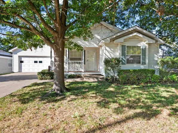 912 S 31st St, Corsicana, TX 75110