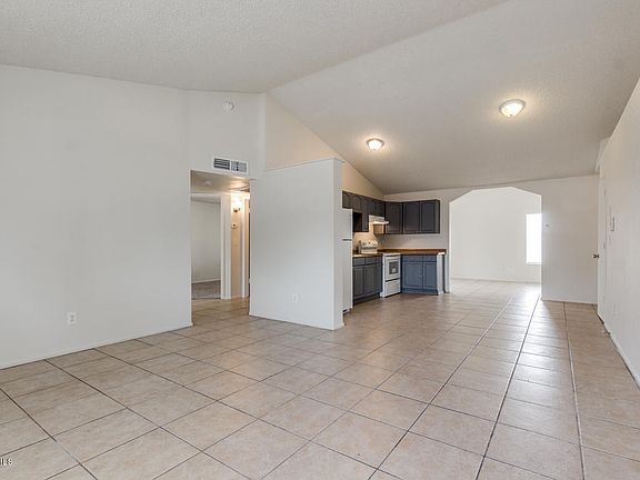 4th image of 3442 N 69th Dr