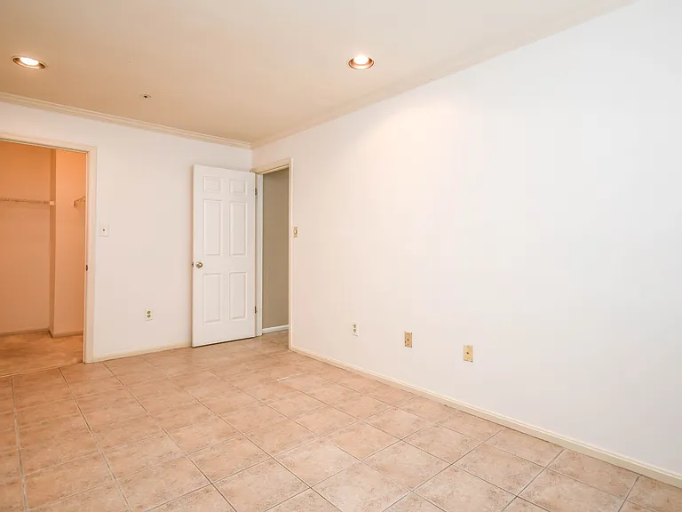 5918 Edson Ln — Photo 22