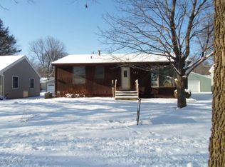 125 36th Ave NW, Rochester, MN 55901