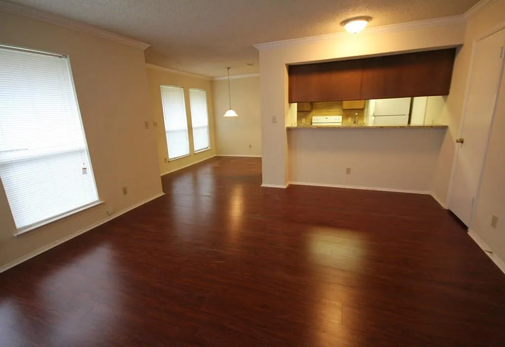 Building Photo - 1405 Camp Craft Rd #D
