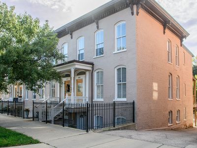 269 Dupage St, Elgin, IL, 60120