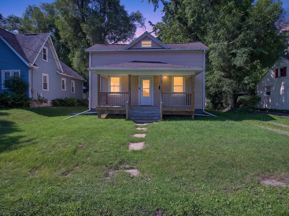 1st image of 105 Avondale Ave