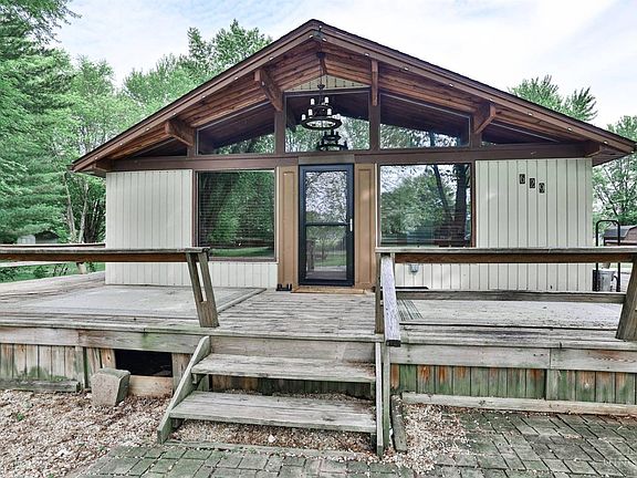 5th image of 629 Manheim Dr