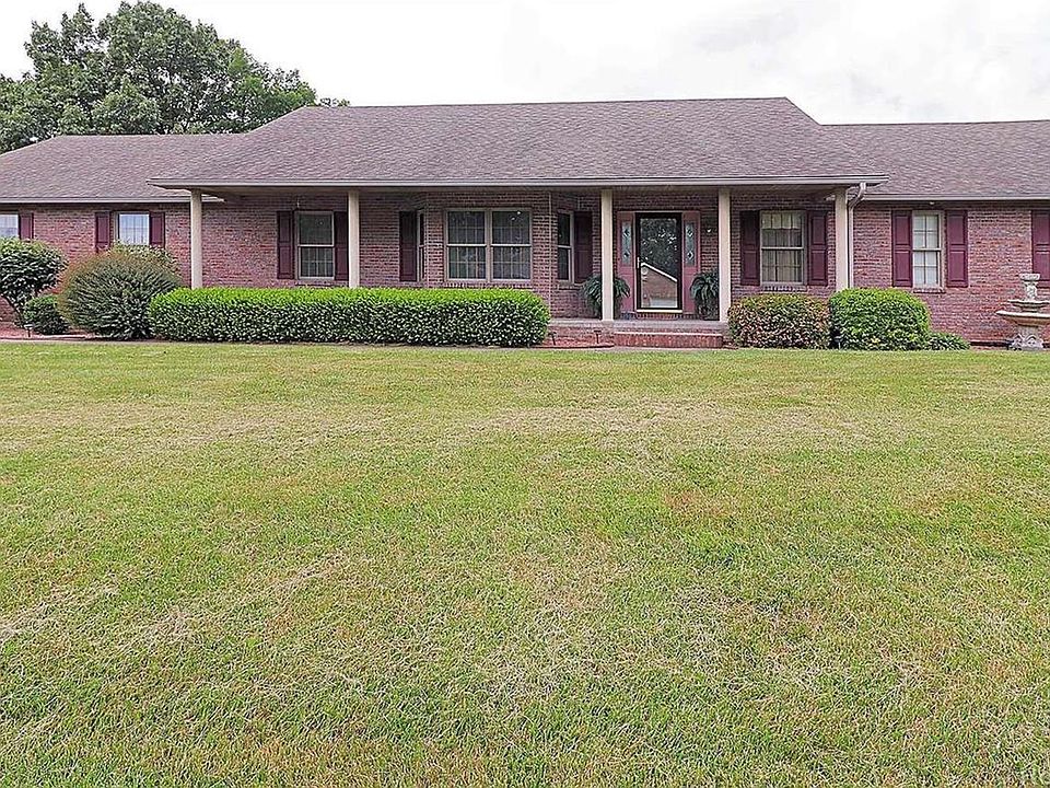 1st image of 763 Green Meadows Dr
