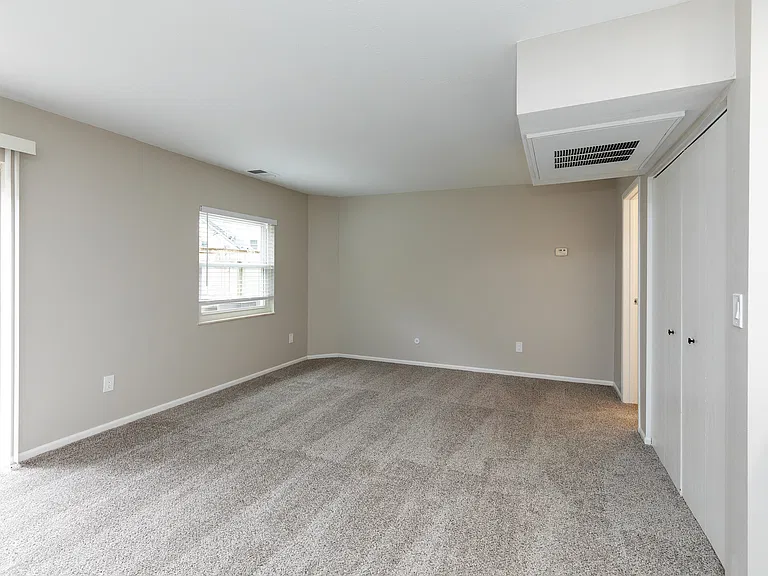 Studio Unit