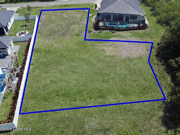 2nd image of 6341 Spinaker Dr