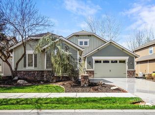 433 E Eaglewoods Ln, Eagle, ID 83616