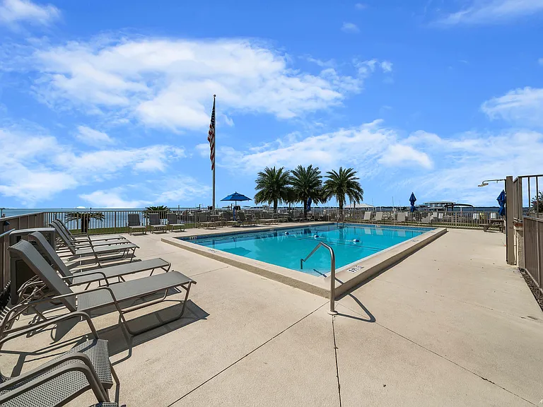 2100 W Beach Dr #A101 — Photo 30