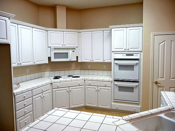 2nd image of 108 Hemingway Ct