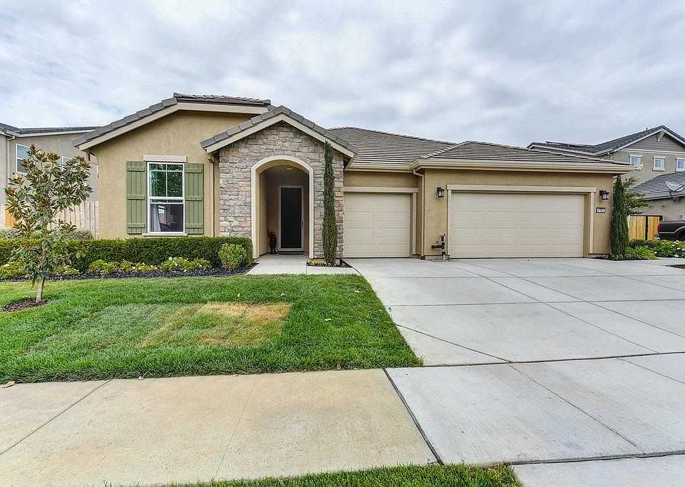 1st image of 1121 Dry Gulch Trail Dr