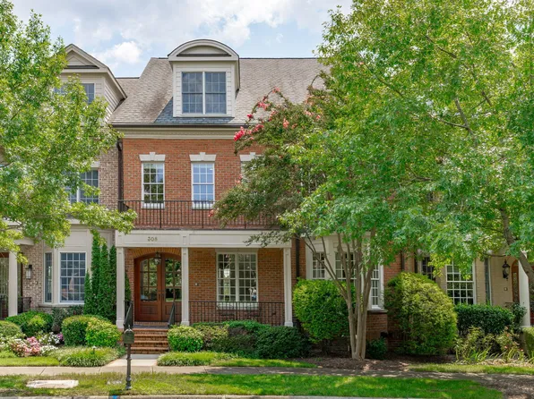 308 Circle Park Pl, Chapel Hill, NC 27517