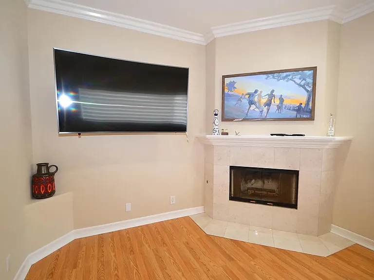 2222 Manhattan Beach Blvd #A — Photo 6