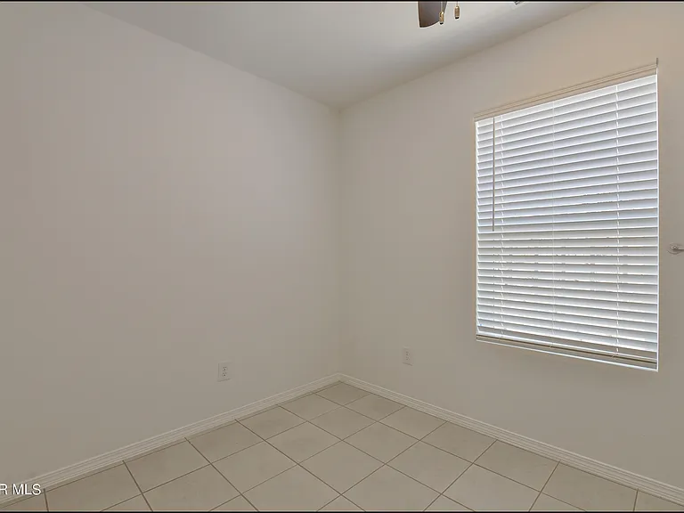 4626 Maxwell Ave #C — Photo 18