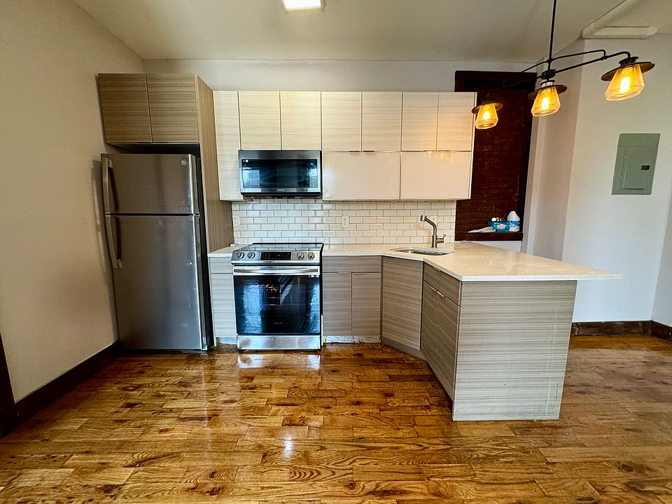 1st image of 390 E 23rd St #2C